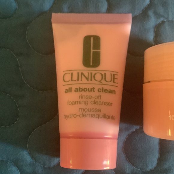 Clinique bundle - Picture 3 of 4